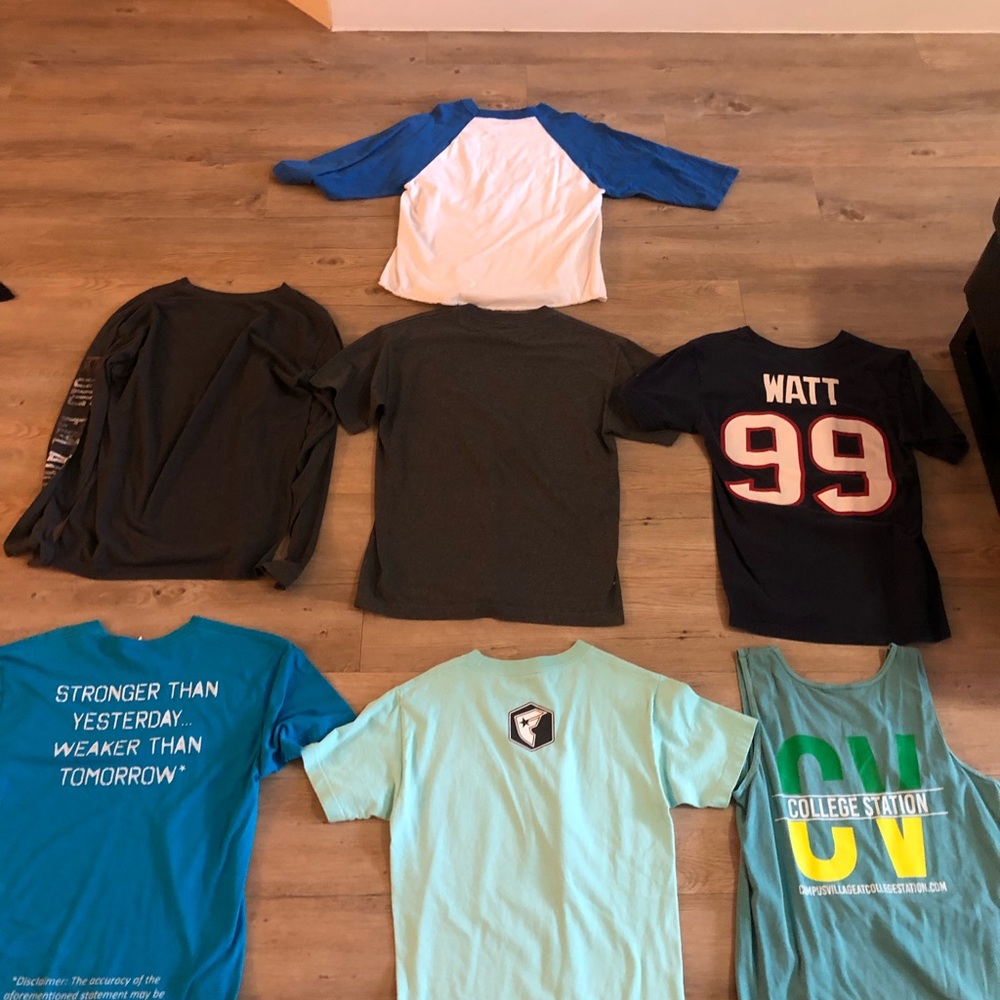 T-shirts - Picture 2 of 2